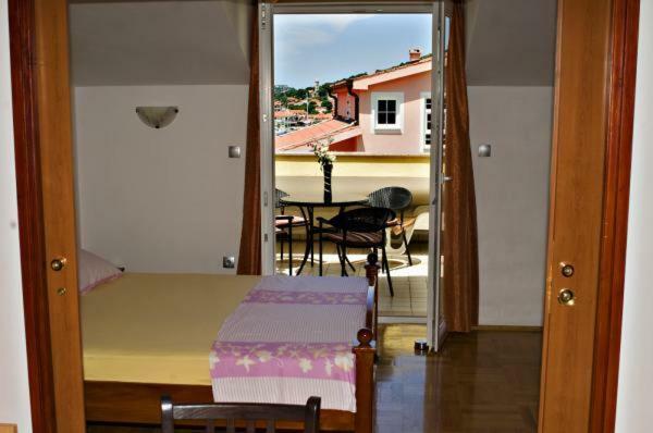 Apartmani Slavica Jezera Luaran gambar